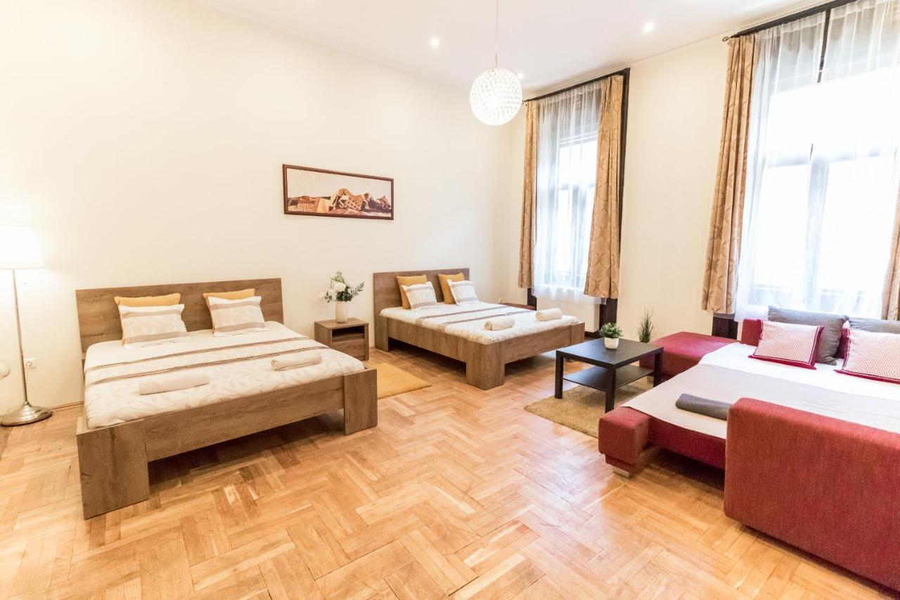 Real Apartments Klauzál Budapest Esterno foto