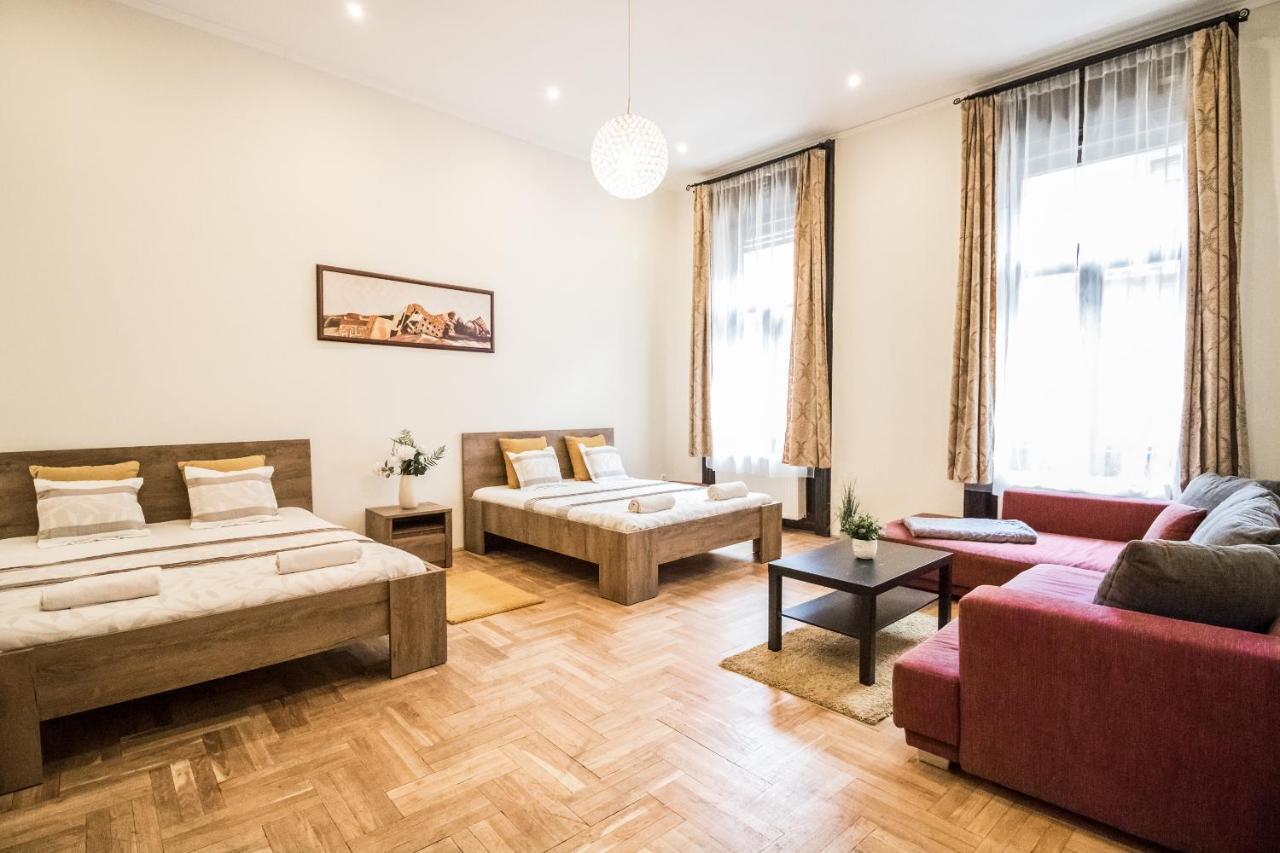 Real Apartments Klauzál Budapest Esterno foto