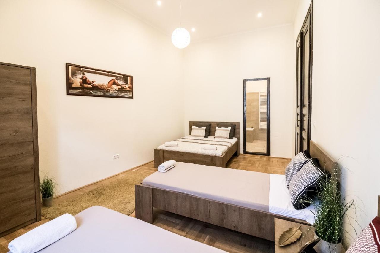 Real Apartments Klauzál Budapest Esterno foto