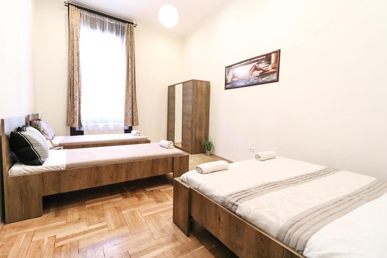 Real Apartments Klauzál Budapest Esterno foto
