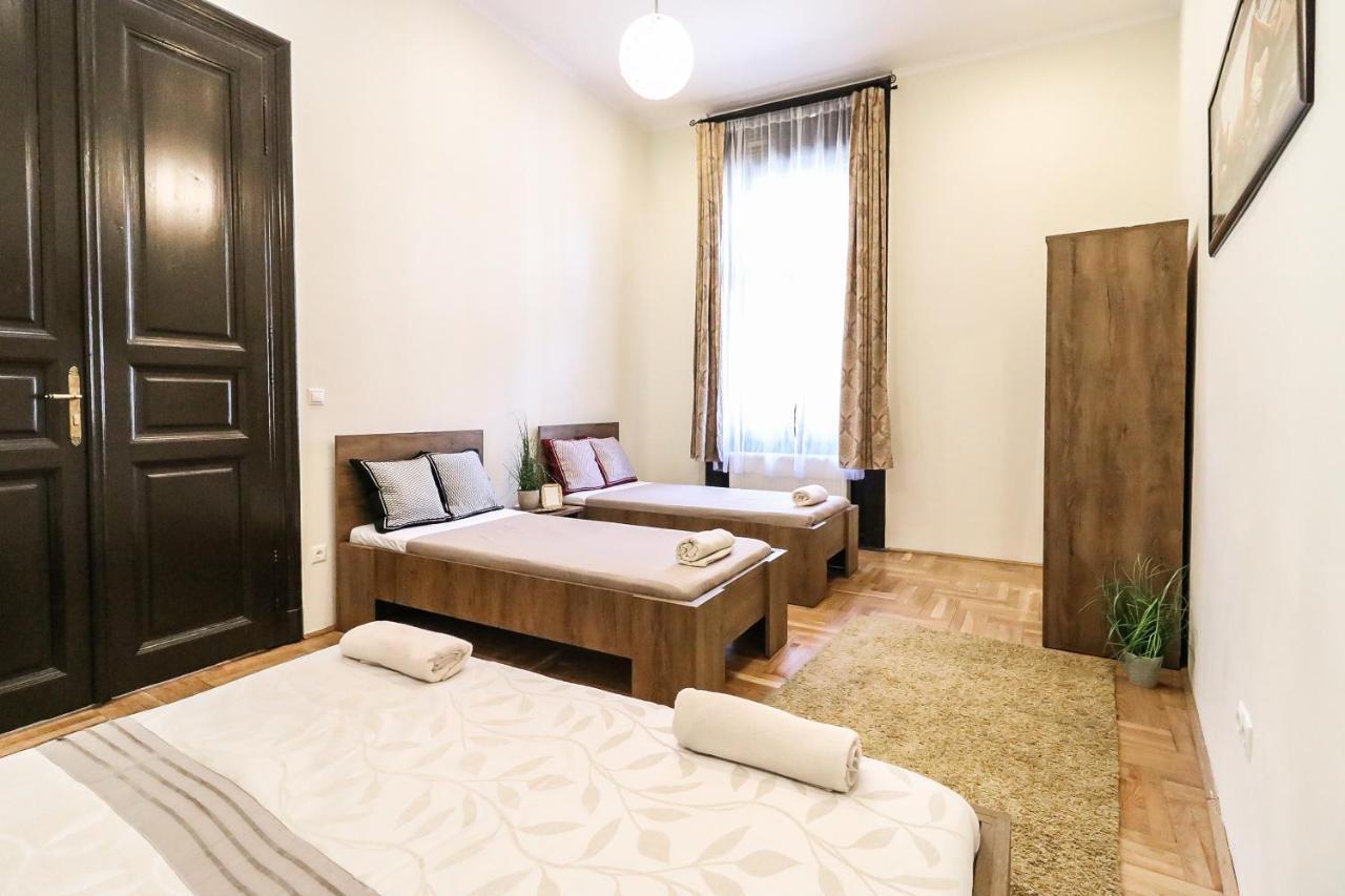 Real Apartments Klauzál Budapest Esterno foto